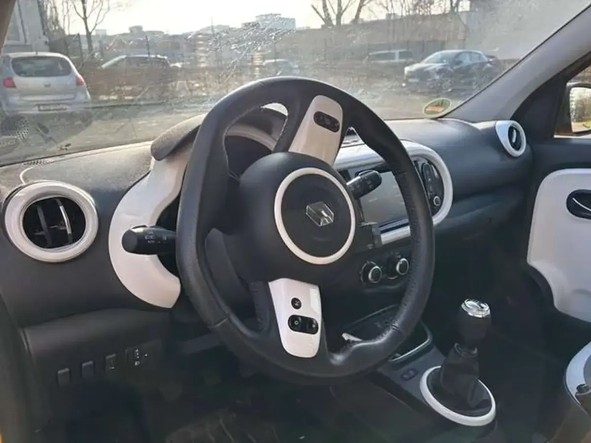 Gebraucht Renault Twingo LIMITED 73 PS (53 kW) 2019 Orange Kleinwagen