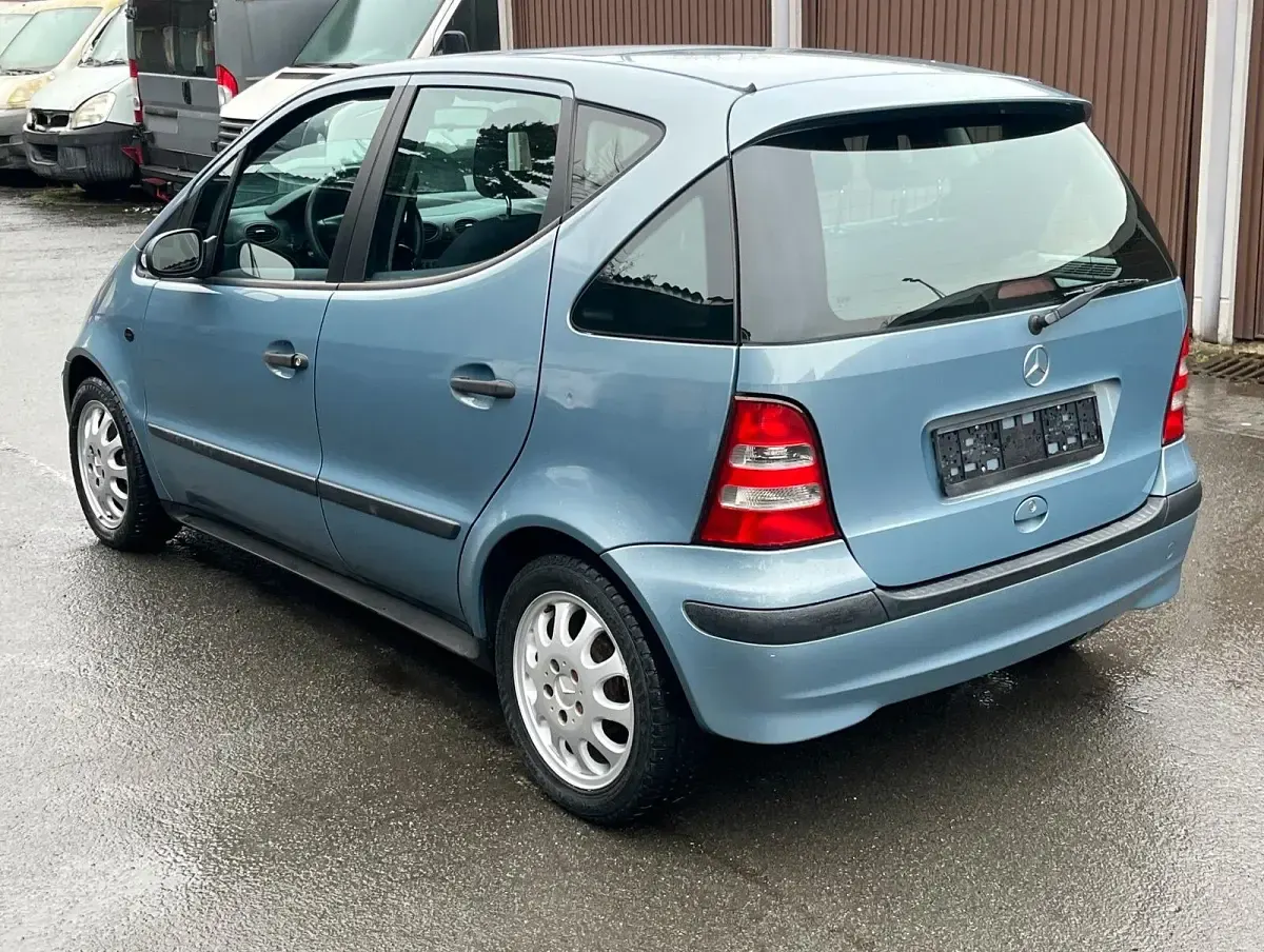 Gebraucht Mercedes A170 Classic 95 PS (69 kW) 2003 Silber Kleinwagen