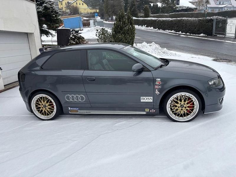 Gebraucht Audi A3 Ambition 250 PS (183 kW) 2003 Grau Limousine