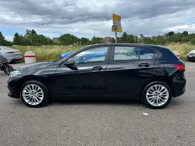 Gebraucht BMW 120 Advantage 190 PS (139 kW) 2023 Schwarz Limousine