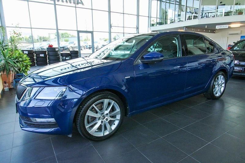 Blau Gebraucht 2018 Skoda Octavia Business Line Limousine | 14.999 € (Guter Preis) - Bild 1/4