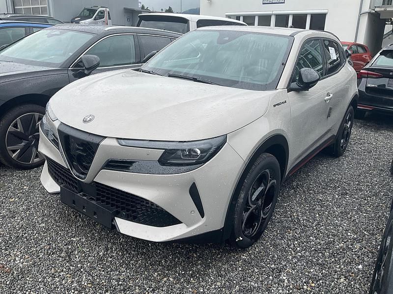 Nero tortona Neu 2025 Alfa Romeo Junior Edizione Speciale | 30.495 € (Superpreis) - Bild 1/4