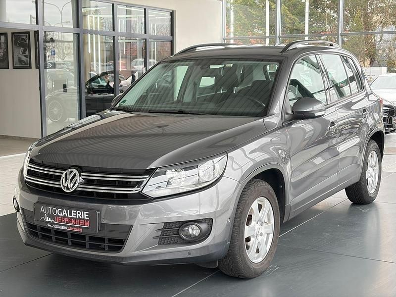 Gebraucht VW Tiguan Trendline 122 PS (89 kW) 2014 Grau SUV