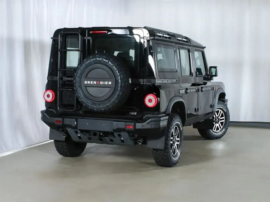 Gebraucht Ineos Grenadier 286 PS (210 kW) 2026 Inky black (schwarz) SUV