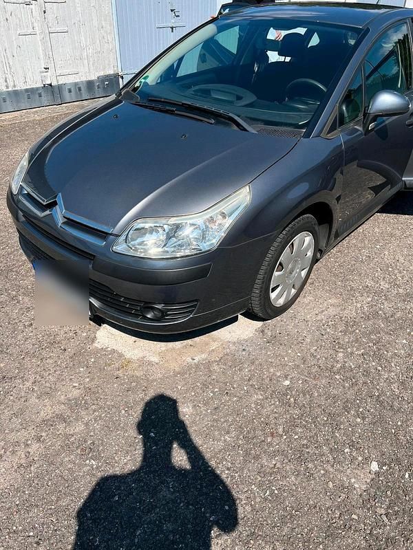 Grau Gebraucht 2007 Citroën C4 Limousine | 3.000 € (Fairer Preis) - Bild 1/4