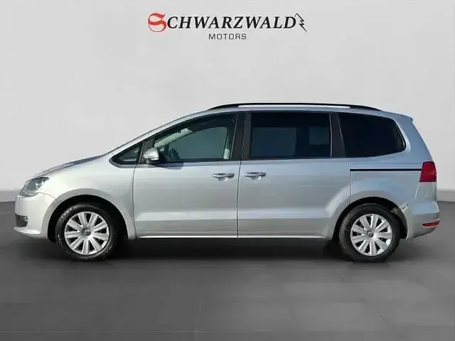 Gebraucht VW Sharan Trendline 140 PS (102 kW) 2011 Silber Van / Kleinbus