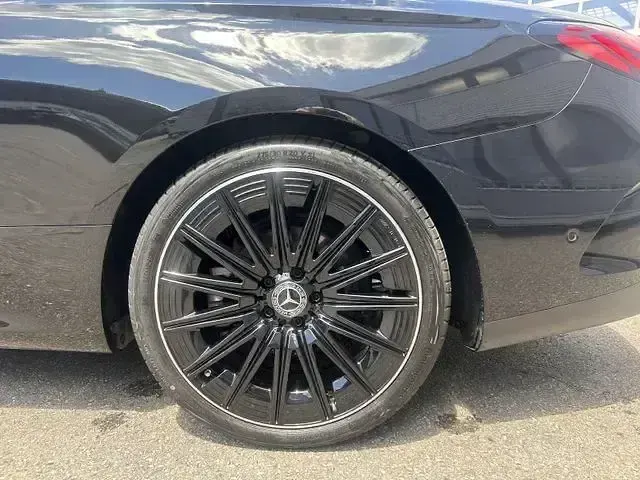 Gebraucht Mercedes CLE180 AMG line 170 PS (125 kW) 2025 Andere Cabrio