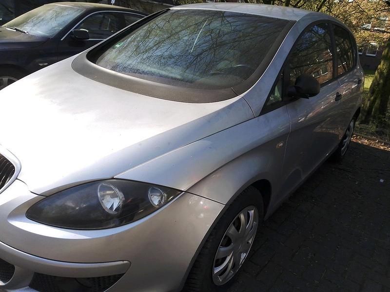 Gebraucht Seat Altea 100 PS (73 kW) 2007 Silber Limousine