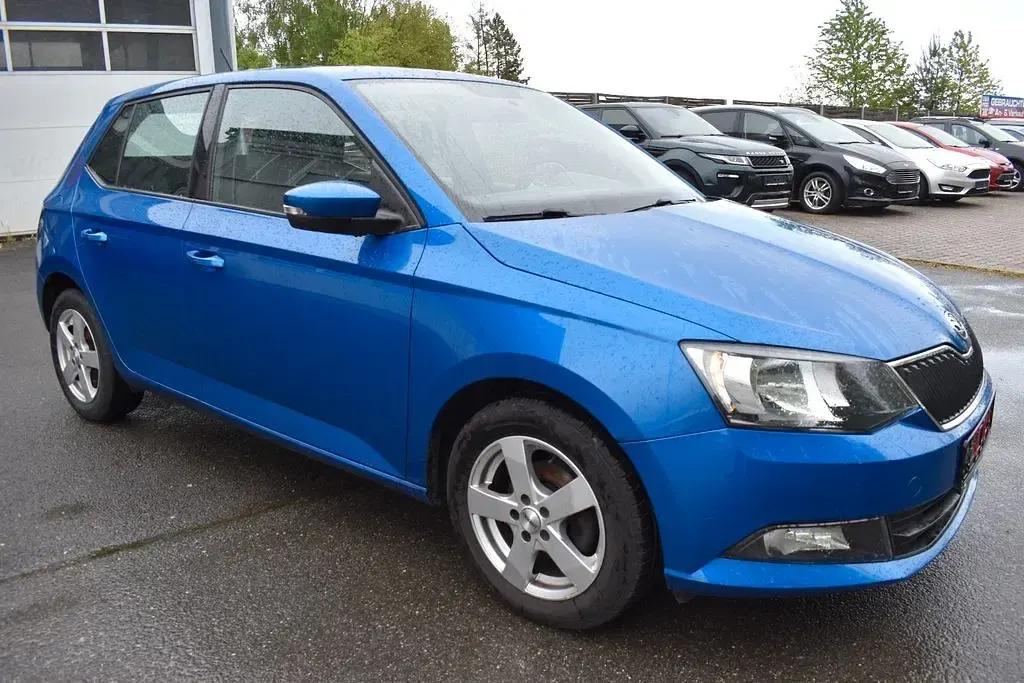 Gebraucht Skoda Fabia Ambition 90 PS (66 kW) 2016 Blau Limousine
