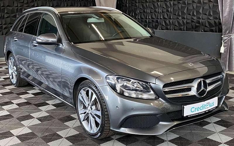 Grau Gebraucht 2018 Mercedes C180 Kombi | 17.990 € (Fairer Preis) - Bild 1/3