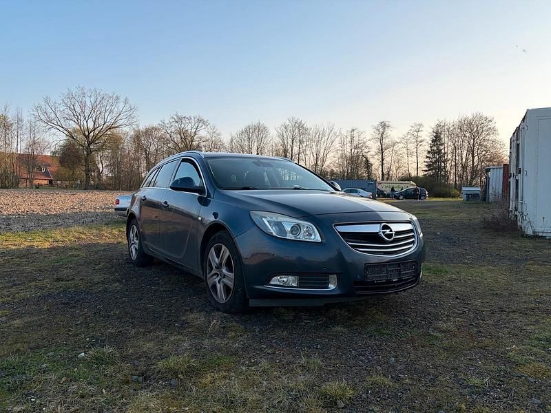 Gebraucht Opel Insignia 131 PS (96 kW) 2009 Grau Kombi