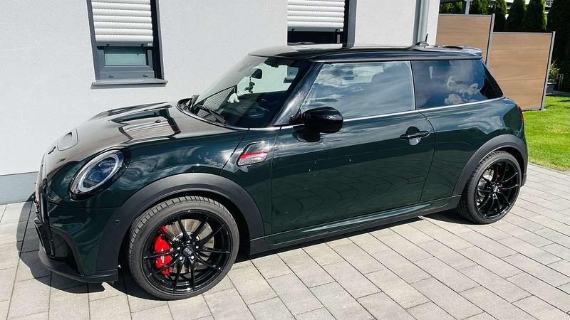 Gebraucht Mini John Cooper Works 231 PS (169 kW) 2023 Grün Kleinwagen