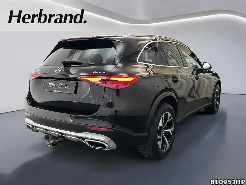 Gebraucht Mercedes GLC300e Avantgarde 313 PS (230 kW) 2025 Schwarz SUV