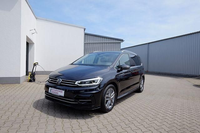 Andere Gebraucht 2024 VW Touran R-line Van / Kleinbus | 36.997 € (Fairer Preis) - Bild 1/4