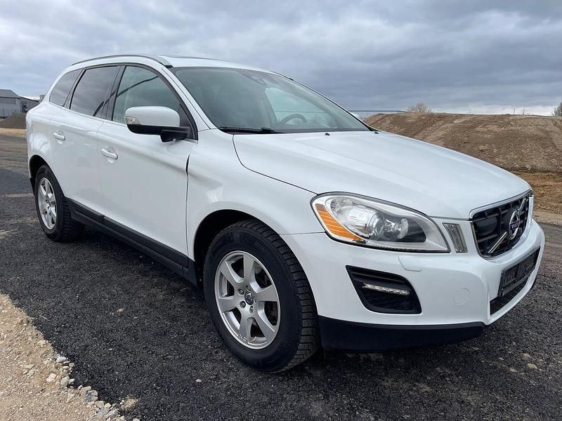 Gebraucht Volvo XC60 Summum 215 PS (158 kW) 2012 Weiß SUV