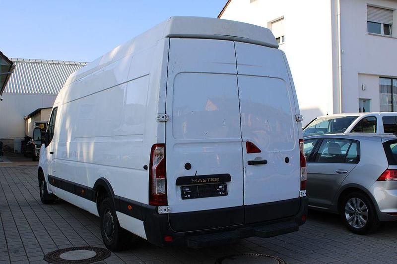 Second-hand Renault Master 145 CP (106 kW) 2020 Alb Monovolum