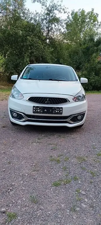 Gebraucht Mitsubishi Space Star Plus 71 PS (52 kW) 2016 Weiß Kleinwagen