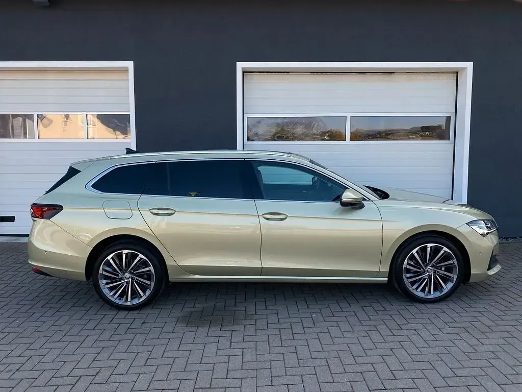 Gebraucht Skoda Superb Suite 193 PS (141 kW) 2024 Kombi