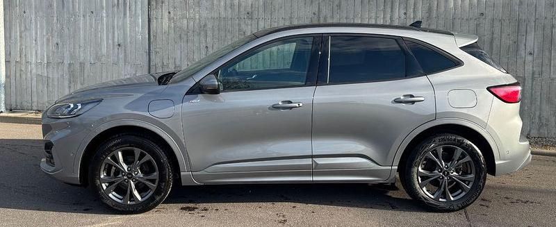 Gebraucht Ford Kuga ST-Line X 224 PS (164 kW) 2022 Silber SUV