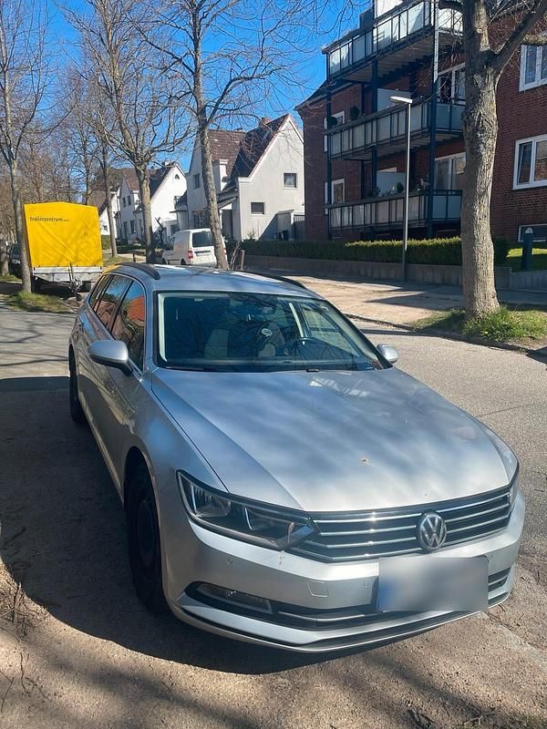 Gebraucht VW Passat 150 PS (110 kW) 2015 Silber Kombi