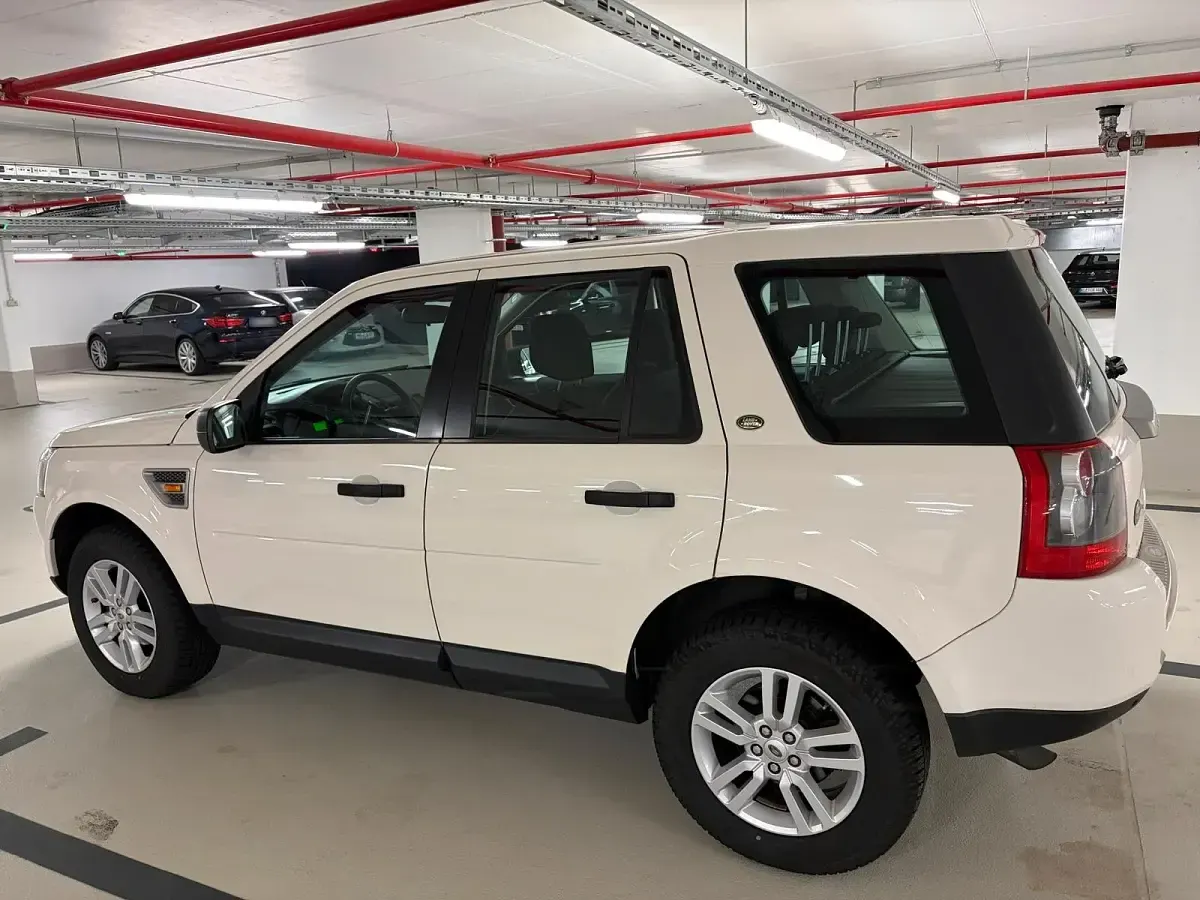 Gebraucht Land Rover Freelander 2 152 PS (111 kW) 2009 Weiß SUV