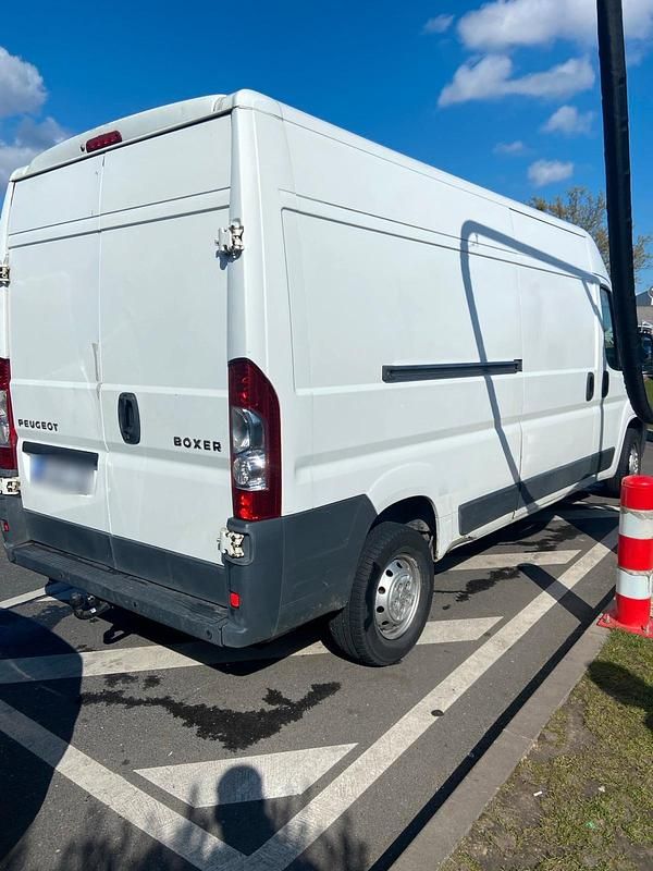Gebraucht Peugeot Boxer 131 PS (96 kW) 2012 Weiß Van