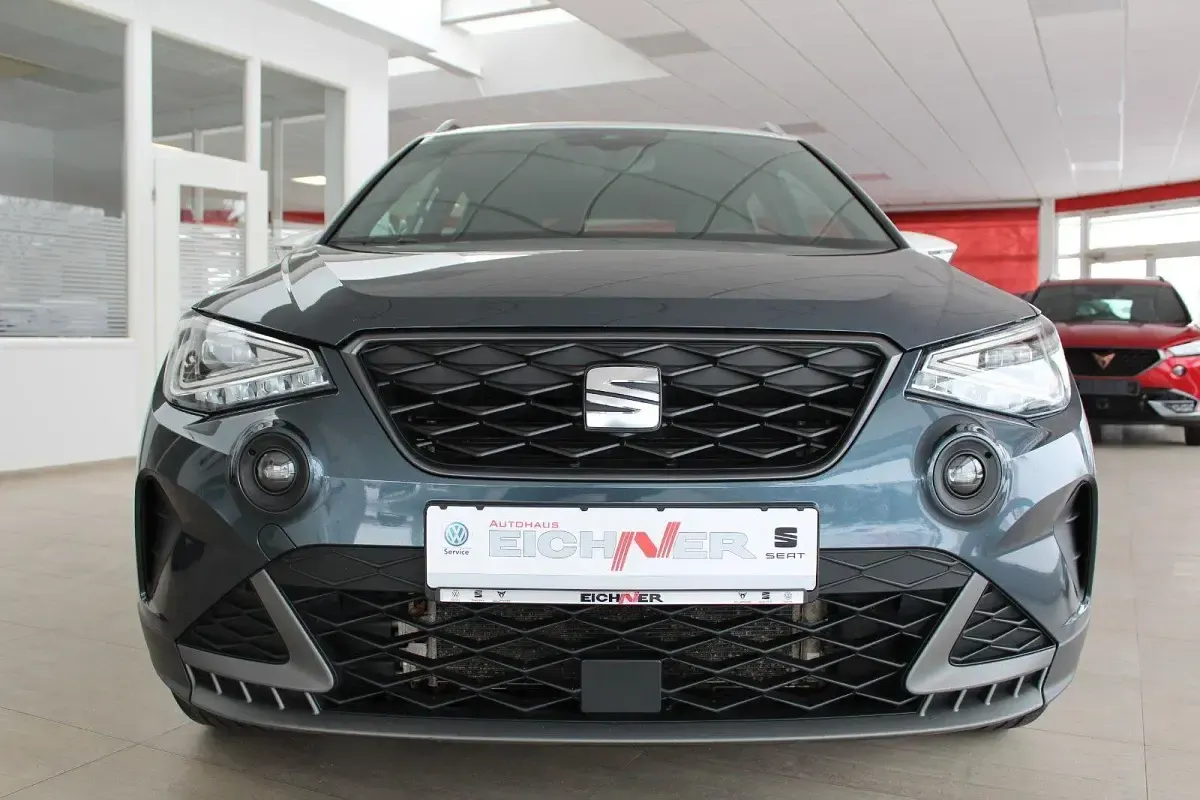Gebraucht Seat Arona FR 110 PS (80 kW) 2022 Grau SUV