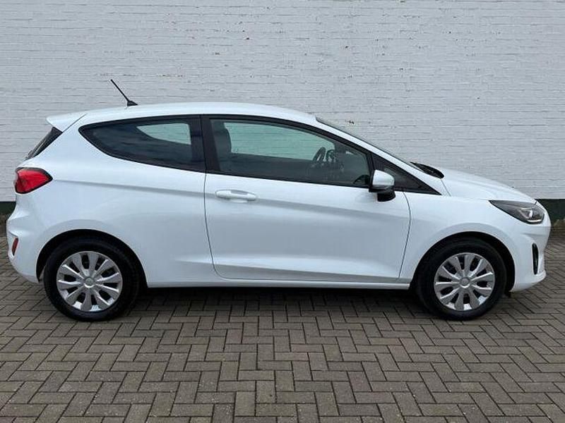 Gebraucht Ford Fiesta 75 PS (55 kW) 2022 Weiß Kleinwagen