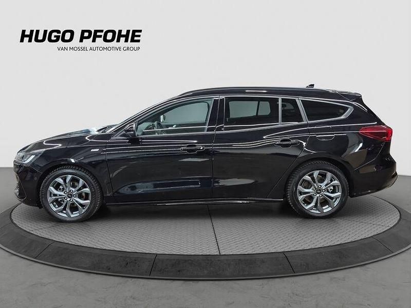 Gebraucht Ford Focus ST-Line X 125 PS (91 kW) 2023 Agate black metallic Kombi
