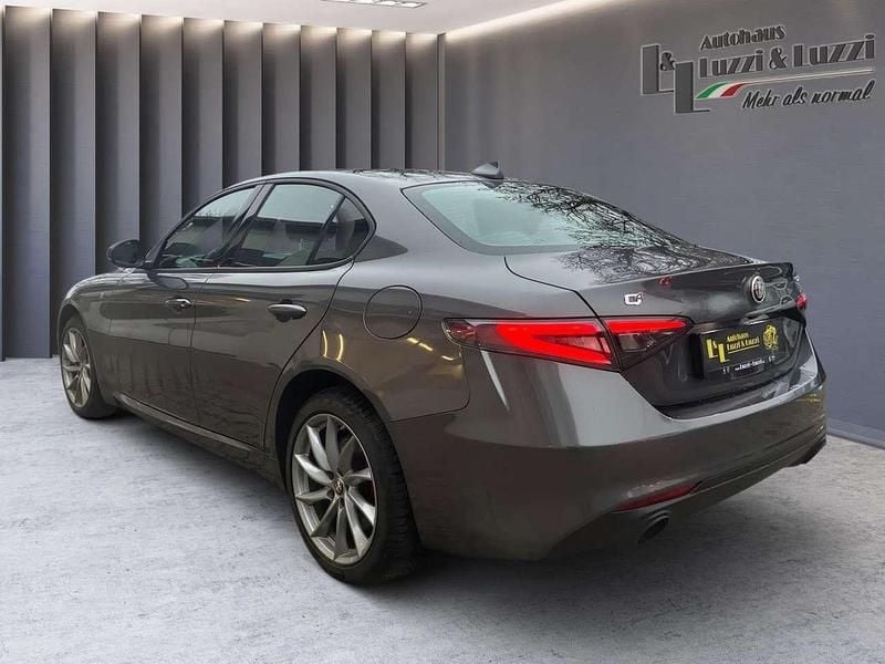 Gebraucht Alfa Romeo Giulia Ti 280 PS (205 kW) 2024 Grigio vesuvio Limousine