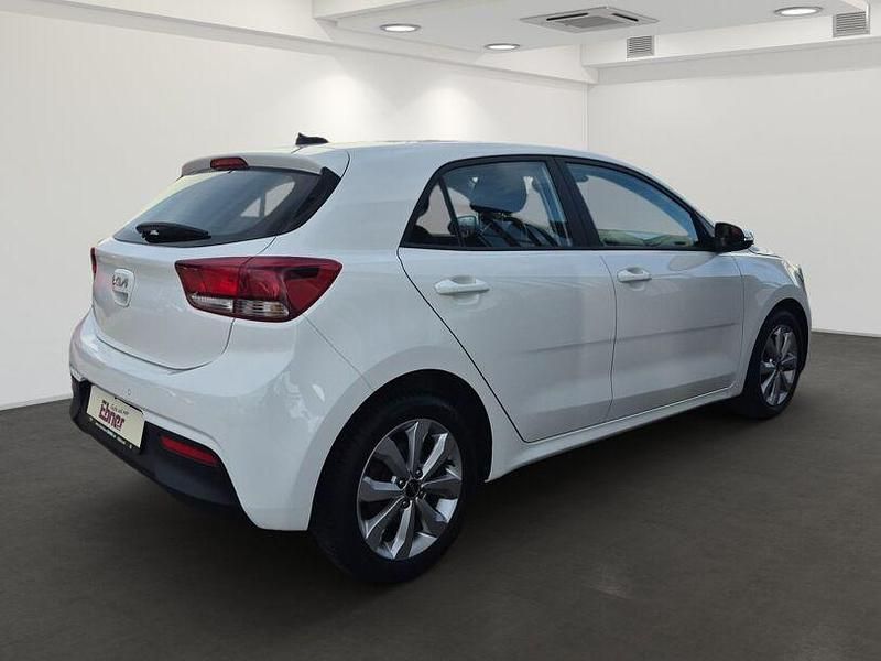 Gebraucht Kia Rio Vision 84 PS (61 kW) 2021 Weiß Limousine