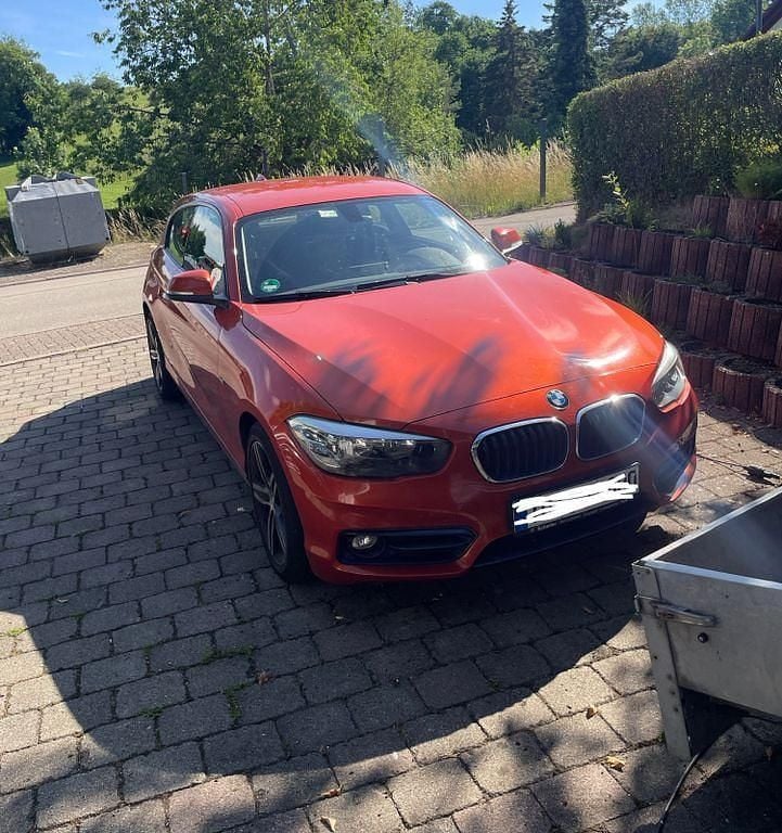 Orange Gebraucht 2016 BMW 116 Sport Line Kleinwagen | 8.100 € (Guter Preis) - Bild 1/4