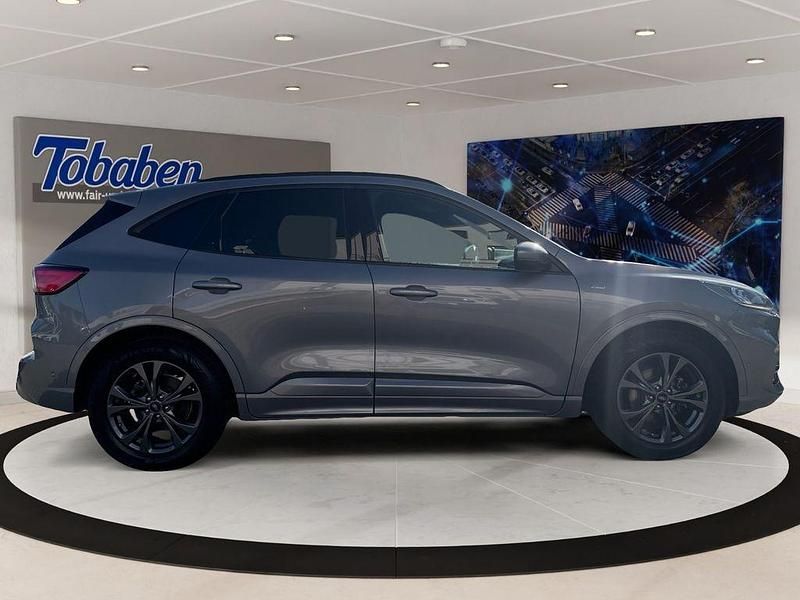 Gebraucht Ford Kuga ST-Line X 150 PS (110 kW) 2022 Silber SUV