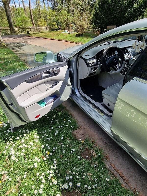 Gebraucht Mercedes CLS350 306 PS (225 kW) 2011 Silber Limousine