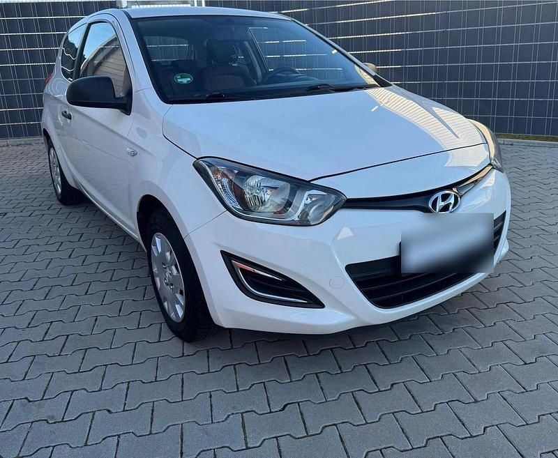 Gebraucht Hyundai i20 2014 Weiß Kleinwagen