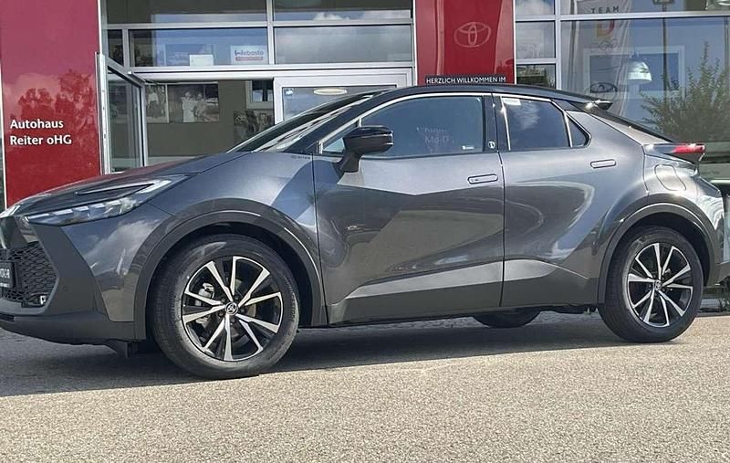 Gebraucht Toyota C-HR Team 197 PS (144 kW) 2024 Marlingrau metallic / dach sch SUV