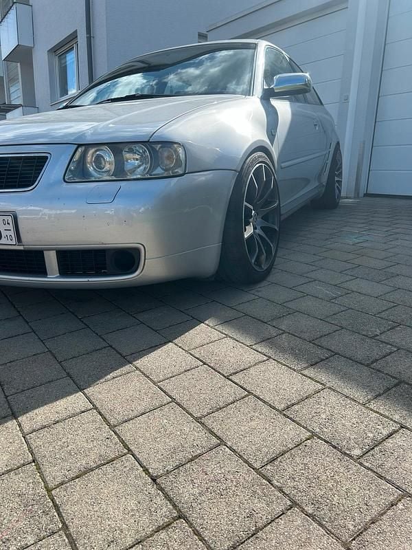 Second-hand Audi S3 380 CP (279 kW) 2001 Argintiu Hatchback