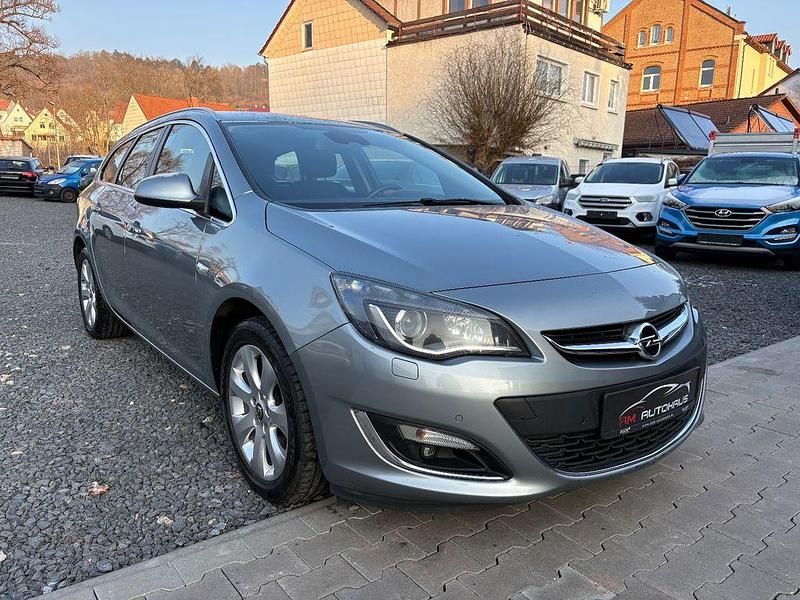 Gebraucht Opel Astra Innovation 165 PS (121 kW) 2013 Silber Kombi