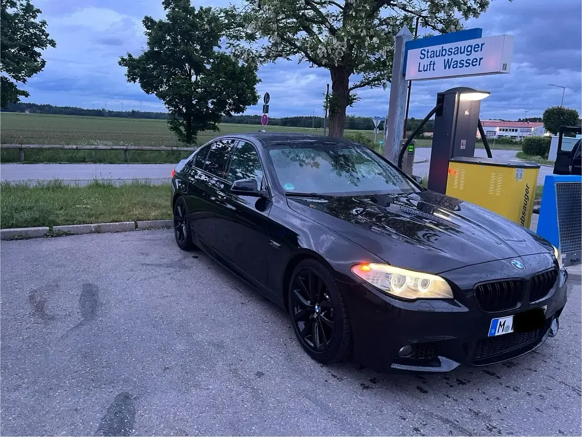 Gebraucht BMW 530 258 PS (189 kW) 2013 Schwarz Limousine