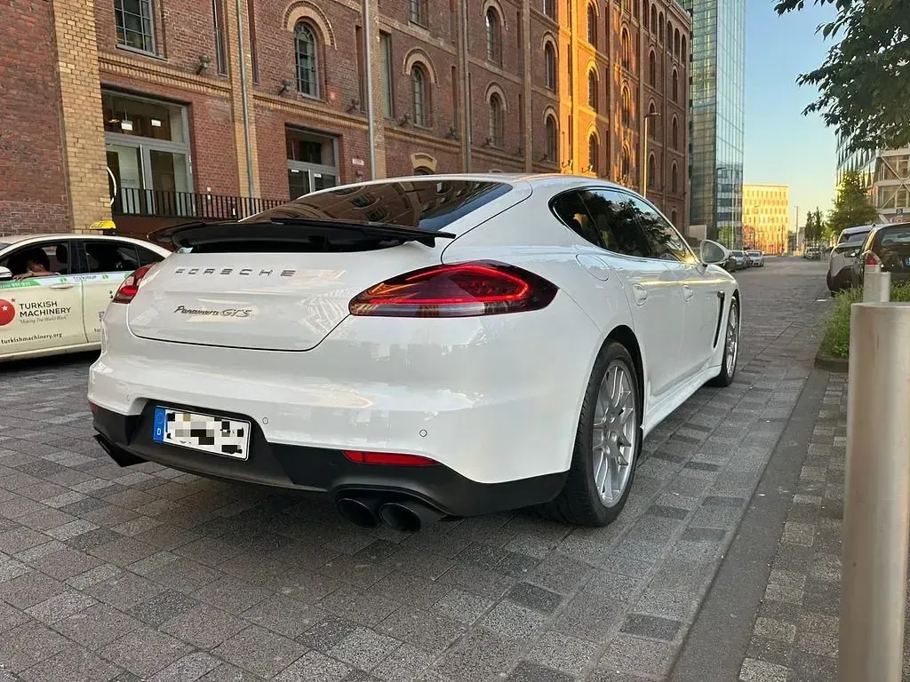 Gebraucht Porsche Panamera GTS Chrono 441 PS (324 kW) 2013 Weiß Kleinwagen