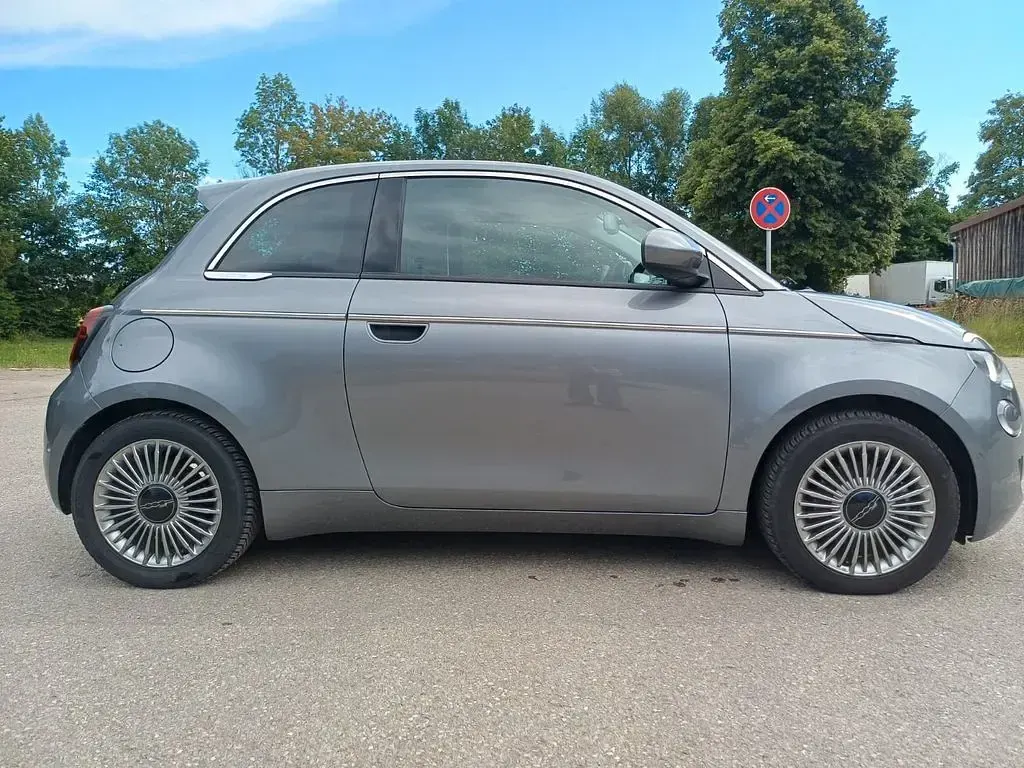 Gebraucht Fiat 500e Comfort 86 kW (118 PS) 2023 Grau Kleinwagen