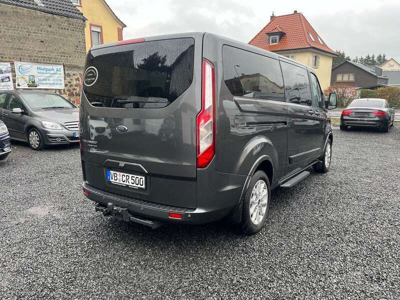Gebraucht Ford Transit Custom Titanium 185 PS (136 kW) 2021 Magneticgrau (metallic) Van
