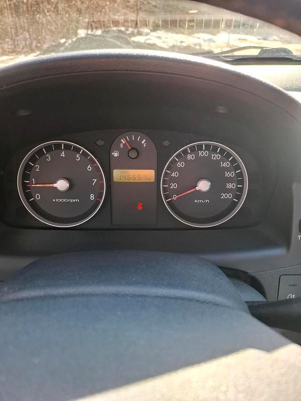 Gebraucht Hyundai Getz 84 PS (61 kW) 2007 Silber Kleinwagen