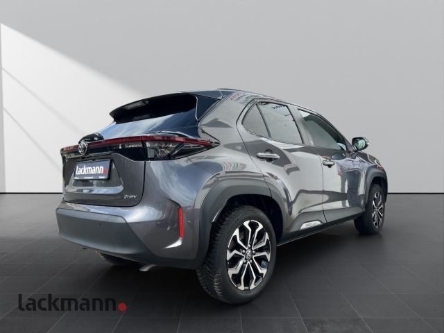 Gebraucht Toyota Yaris Cross Team 131 PS (96 kW) 2024 Grau SUV