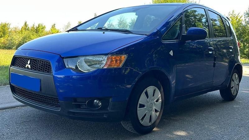 Blau Gebraucht 2009 Mitsubishi Colt Limousine | 3.990 € (Fairer Preis) - Bild 1/4