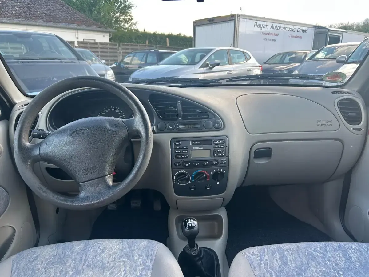 Gebraucht Ford Fiesta 60 PS (44 kW) 1997 Rot Kleinwagen