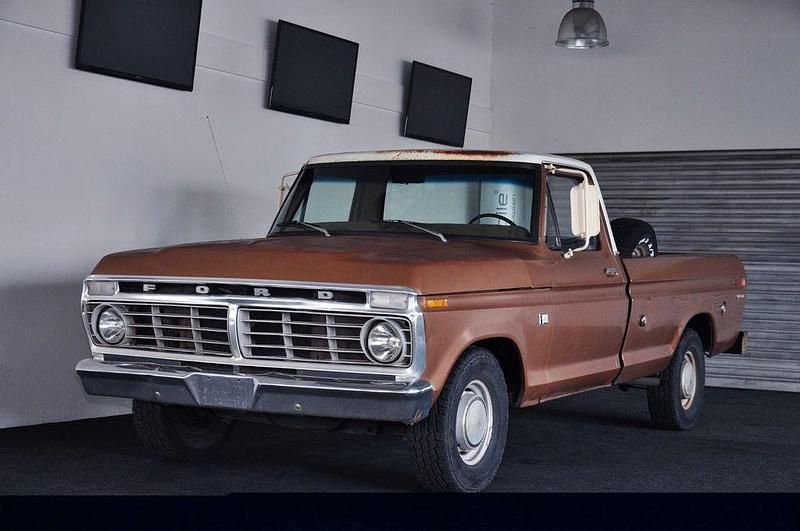 Gebraucht Ford V8 140 PS (102 kW) 1974 Braun SUV