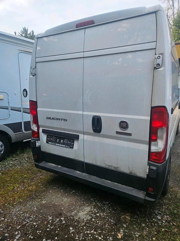 Gebraucht Fiat Ducato 140 PS (102 kW) 2021 Weiß Van