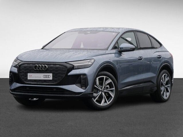 Geysirblau metallic Gebraucht 2024 Audi Q4 Sportback e-tron SUV | 55.844 € (Teuer) - Bild 1/3