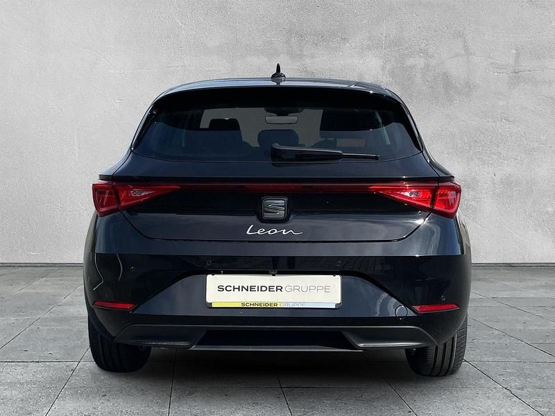 Neu Seat Leon 150 PS (110 kW) 2025 Magnetic grau metallic Limousine